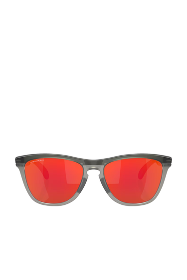 Oakley Frogskins Range - F: Matte Grey Smoke / L: PRIZM Ruby