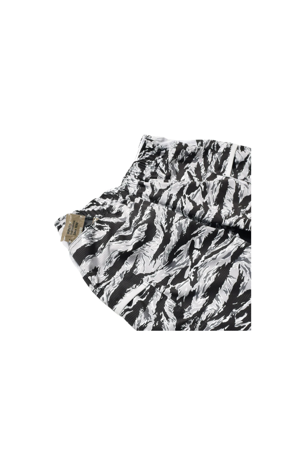 Mountain Martial Arts 7 Pocket Run Shorts - Camo
