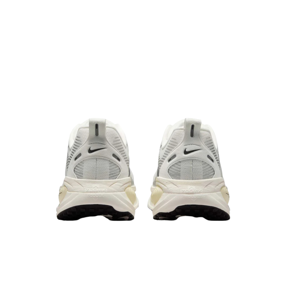 Nike Vomero 18 - Summit White/Black