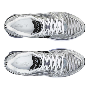 Saucony ProGrid Triumph 4 In Grey Silver