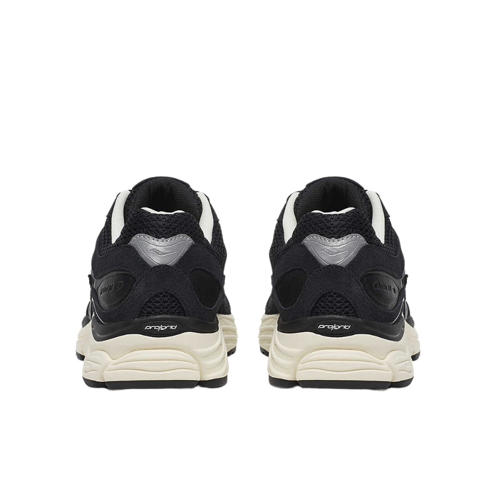 Saucony ProGrid Omni 9 Premium In Black And Cream